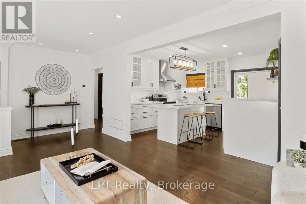 667 Wickens Avenue, Burlington (LaSalle)
