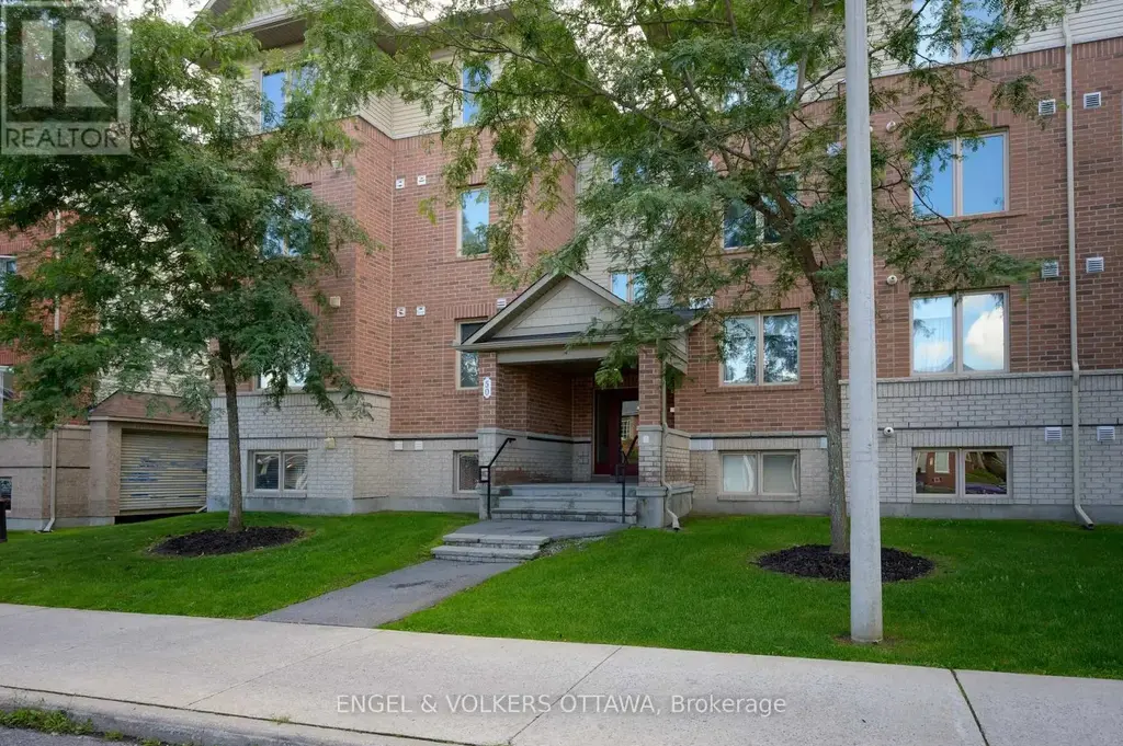 7 - 50 Barnstone Drive, Ottawa
