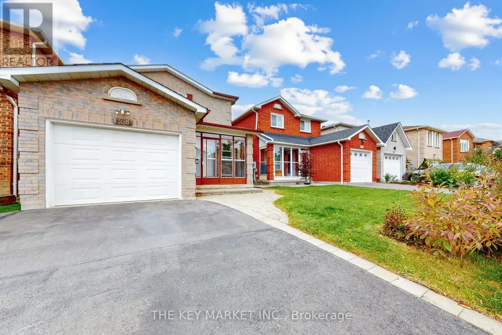 238 Lech Walesa Drive, Mississauga (Fairview)
