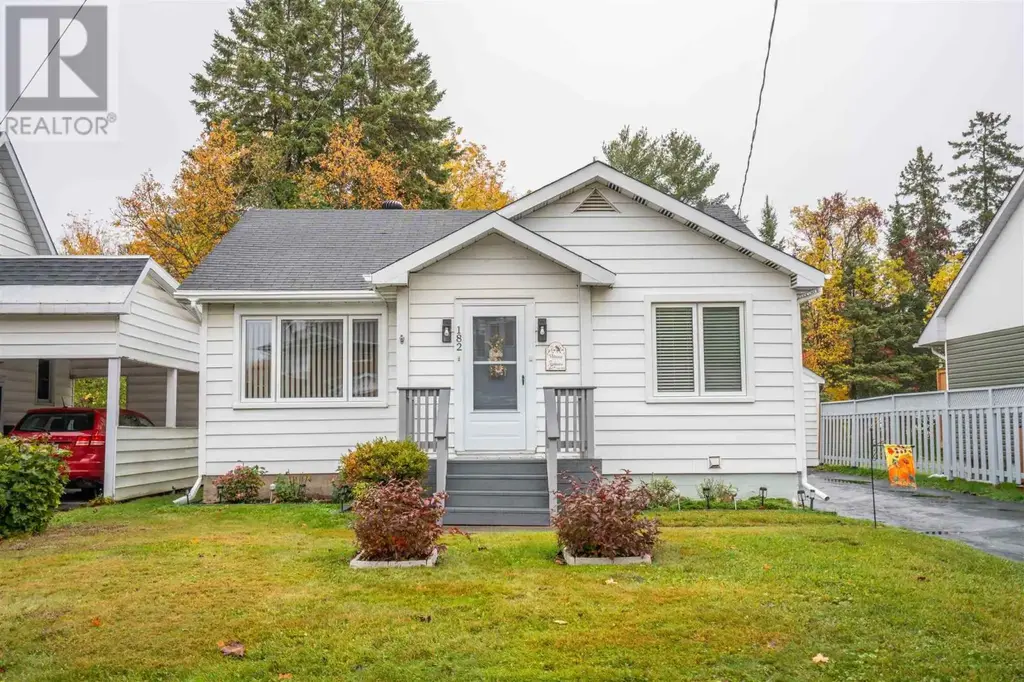 182 Lake St, Sault Ste. Marie