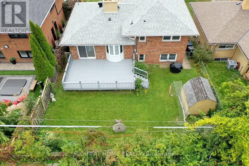 100 Perivale Crescent, Toronto (Bendale)