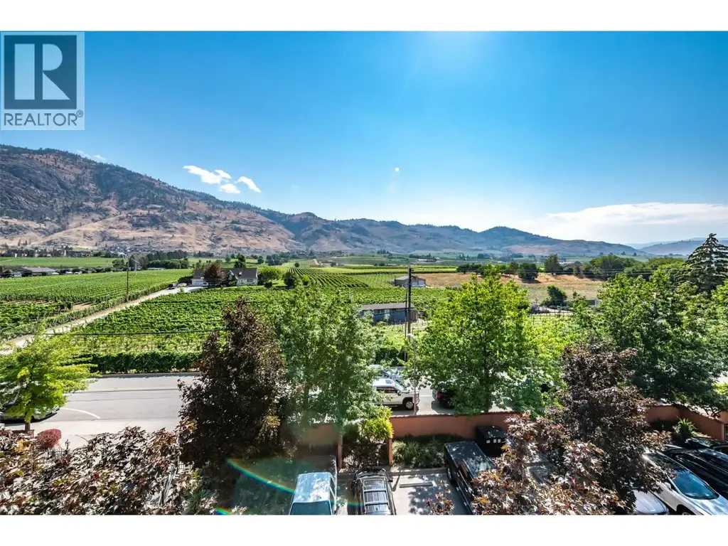7600 Cottonwood Drive Unit# 404, Osoyoos