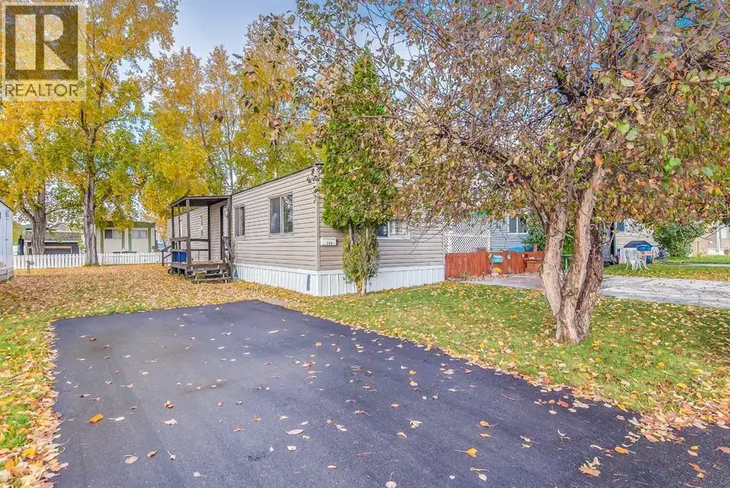 200, 4000 13 Avenue Se, Medicine Hat
