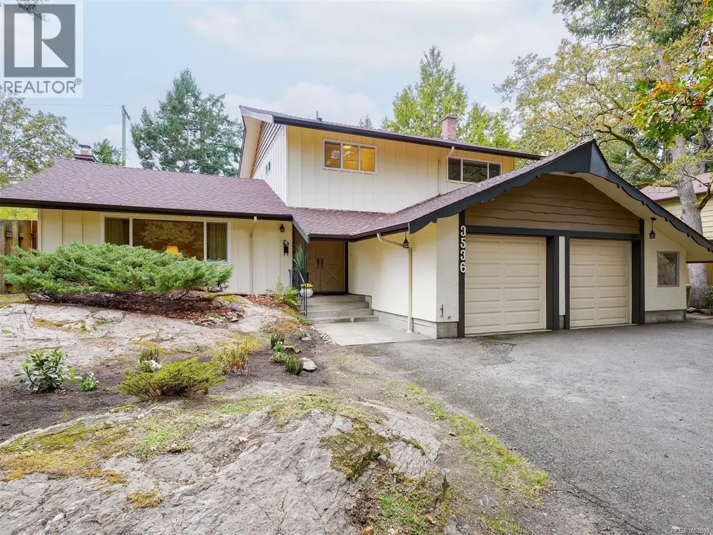 3536 Henderson Rd, Oak Bay