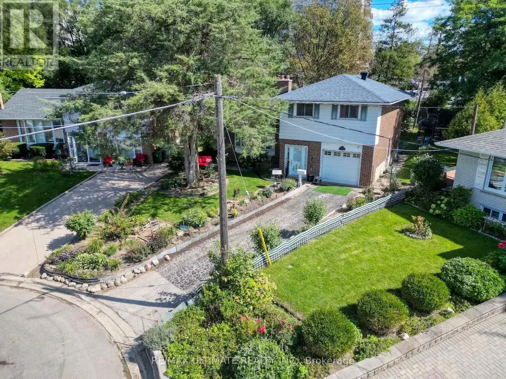 12 Petal Court, Toronto (Victoria Village)
