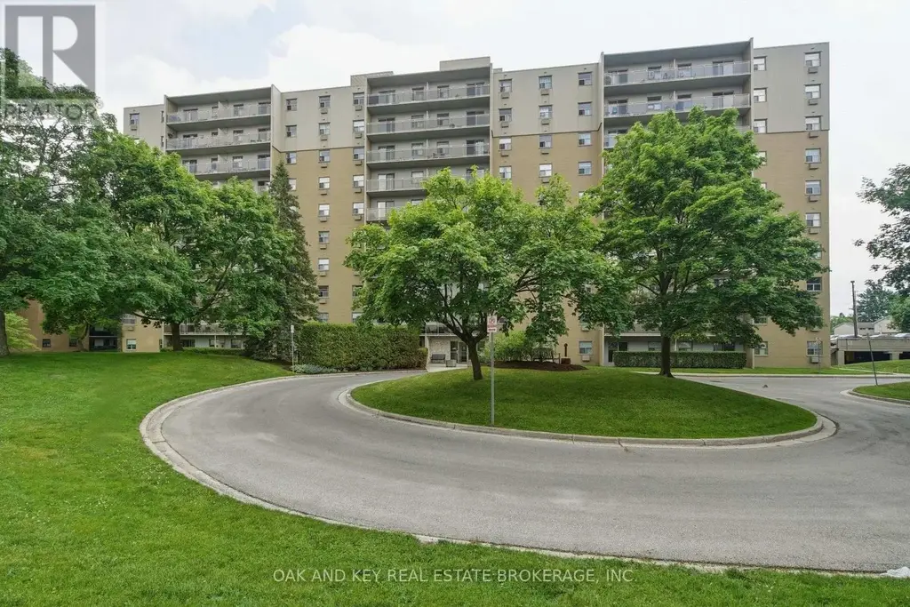 302 - 931 Wonderland Road S, London South (South M)
