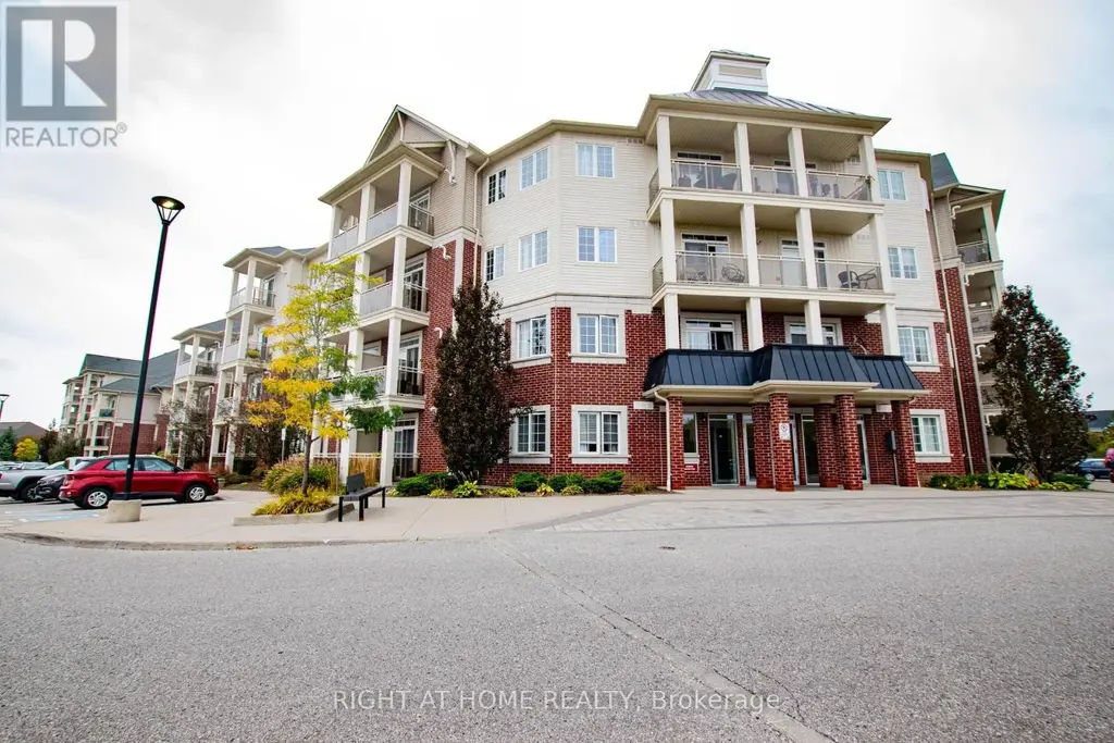 425 - 80 Aspen Springs Drive, Clarington (Bowmanville)