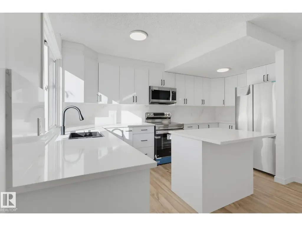 133 Woodstock Nw, Edmonton