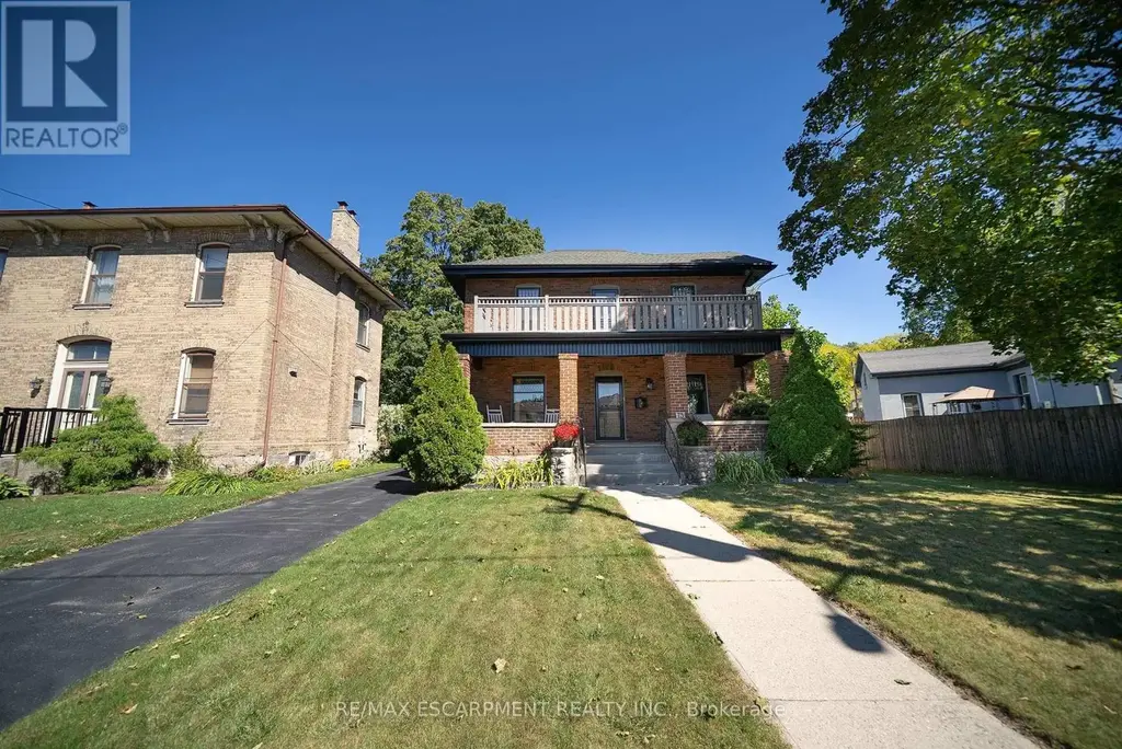 75 Walnut Street, Brant (Paris)