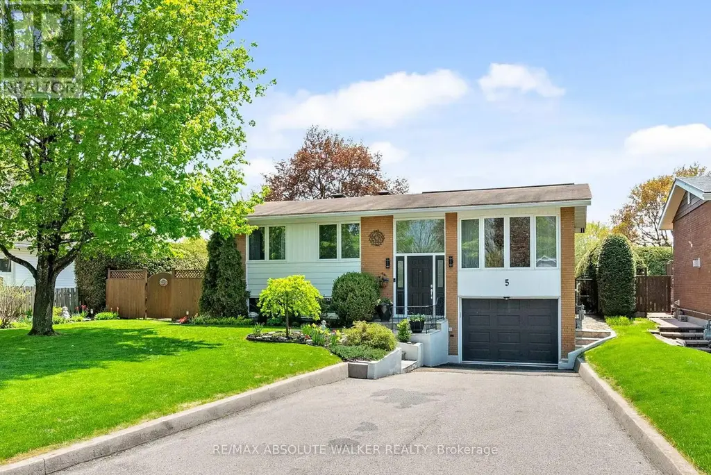 5 West Herrington Court, Ottawa