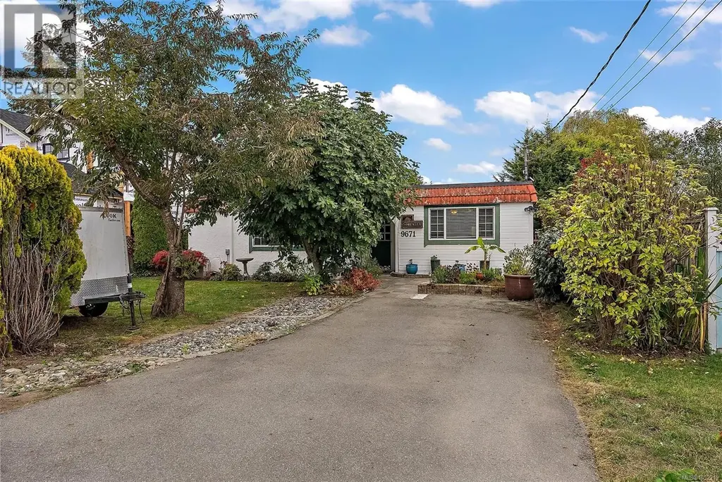 9671 Sixth St, Sidney