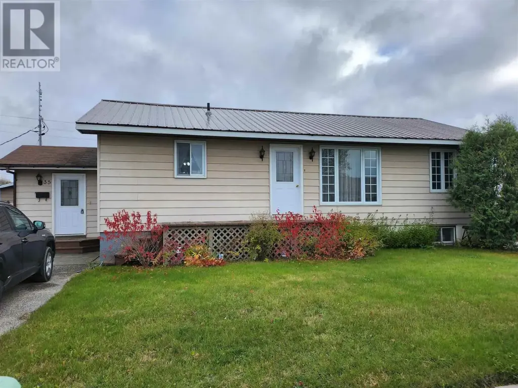 35 Rue Des Pins, Dubrevilville