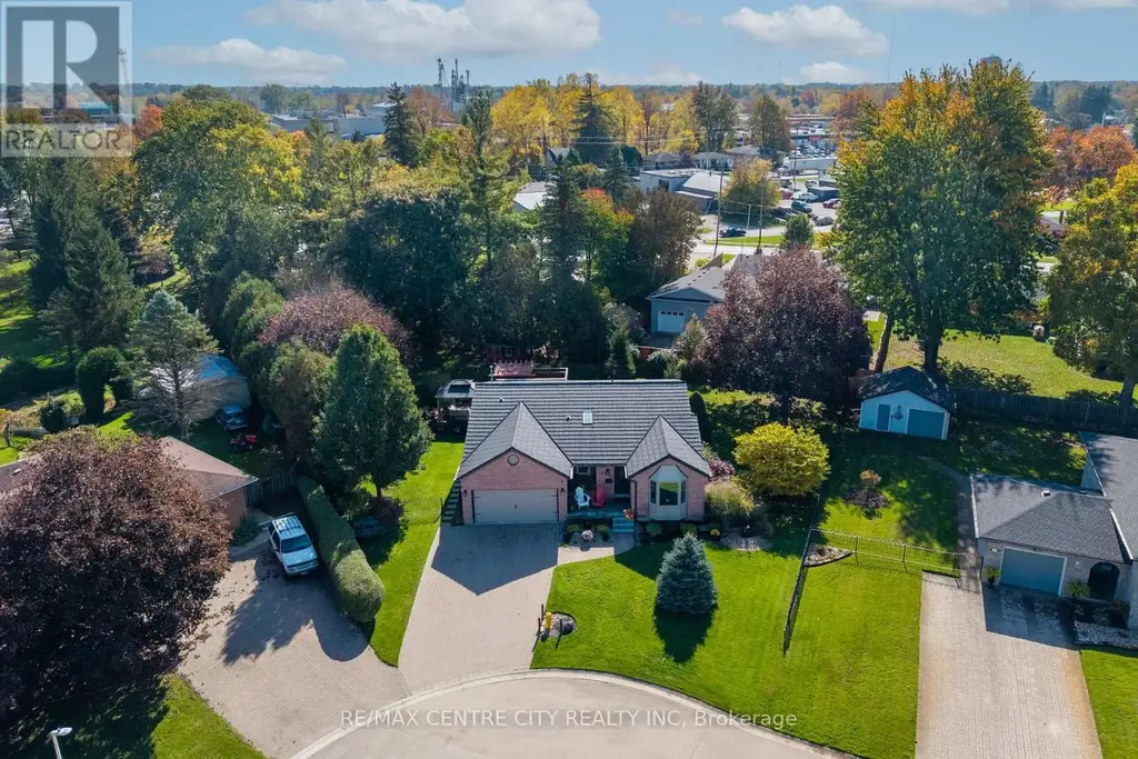 252 Mill Pond Crescent, Strathroy-Caradoc (NE)