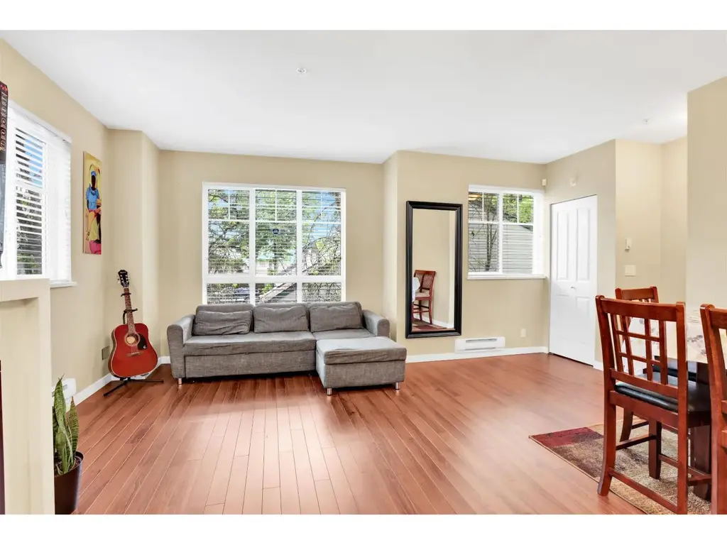 40 13239 Old Yale Road, Surrey