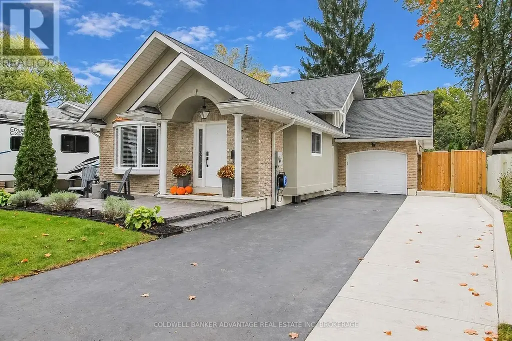 11 Fallingbrook Drive, Pelham (Fonthill)