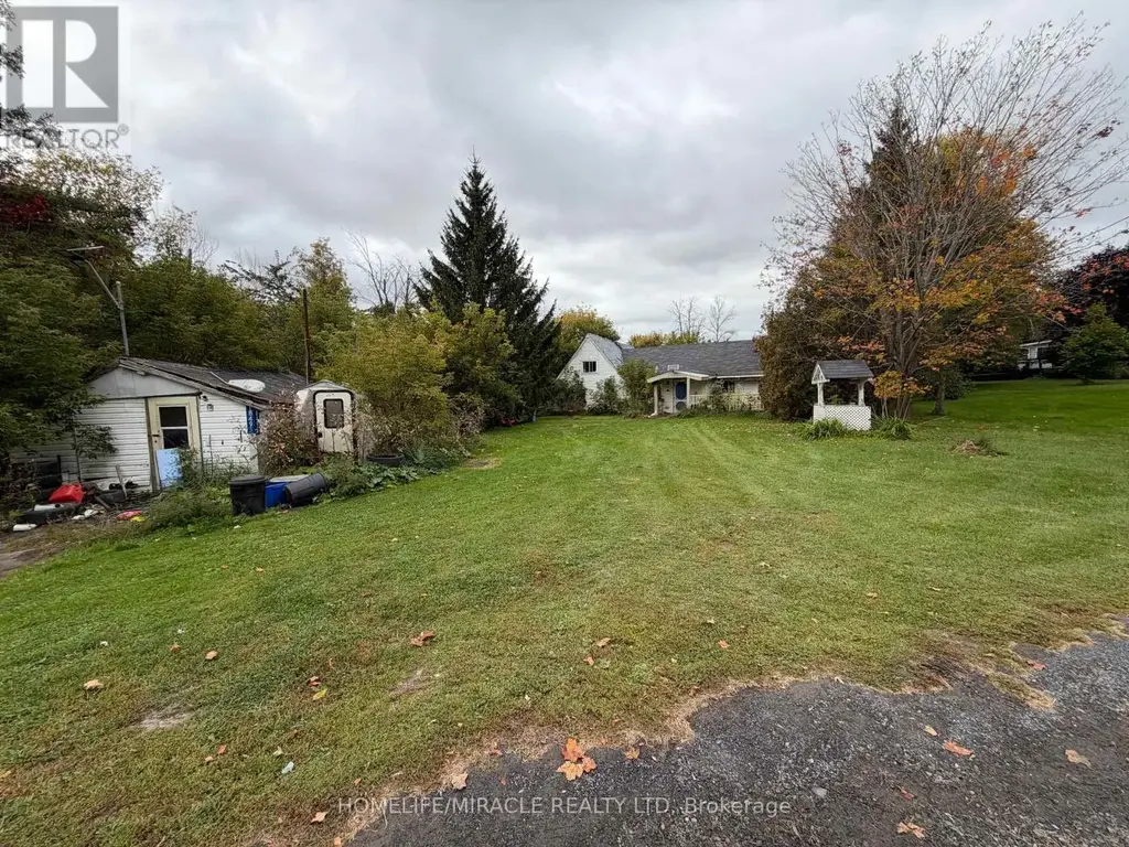18495 Dundas Street, South Glengarry