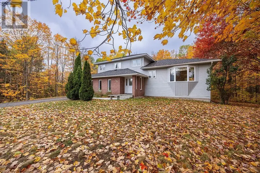 123 Palomino Dr, Sault Ste. Marie