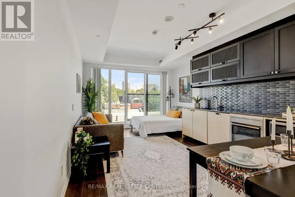 308 - 783 Bathurst Street, Toronto (University)