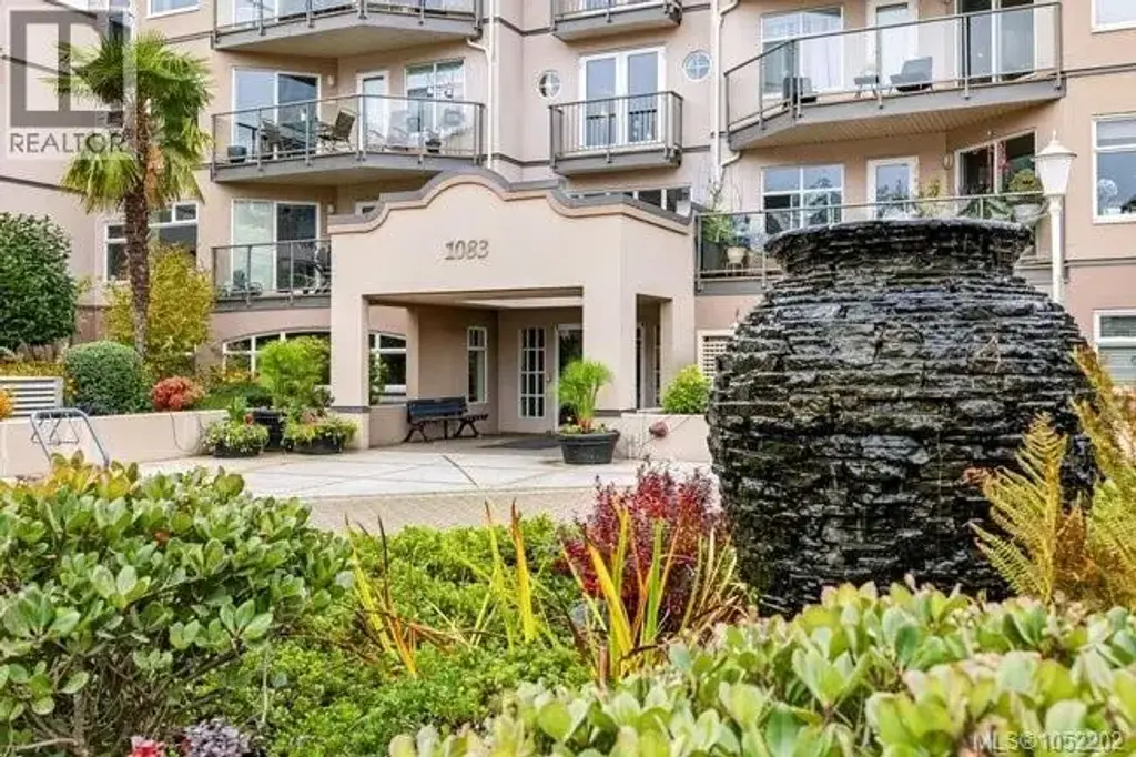 204 1083 Tillicum Rd, Esquimalt