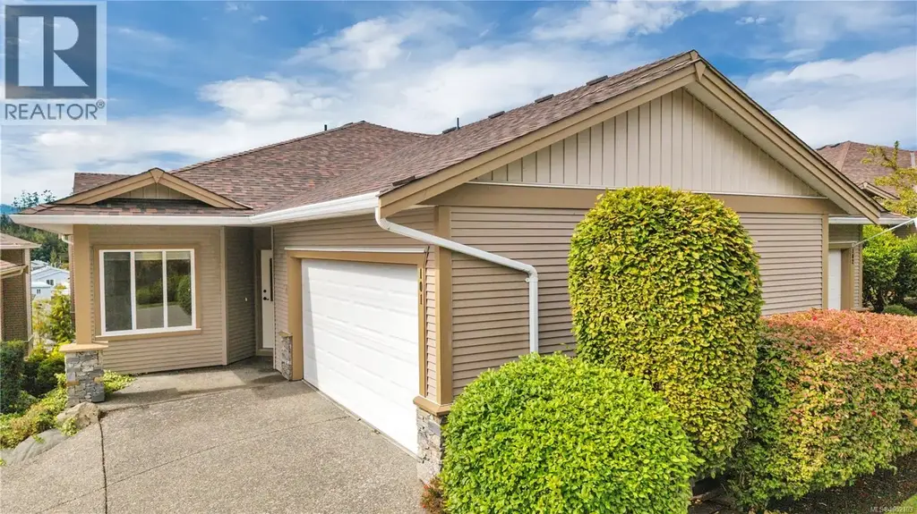 101 6245 Pleasant Ridge Pl, Nanaimo