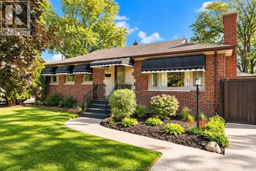 1166 Virginia Avenue, Windsor