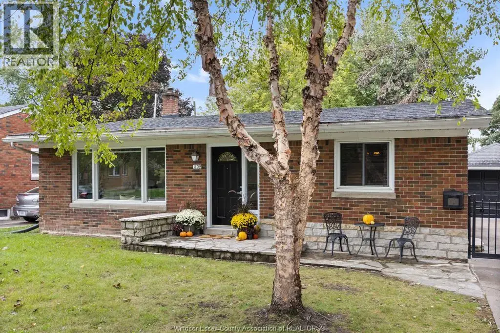 1109 Parkview Avenue, Windsor