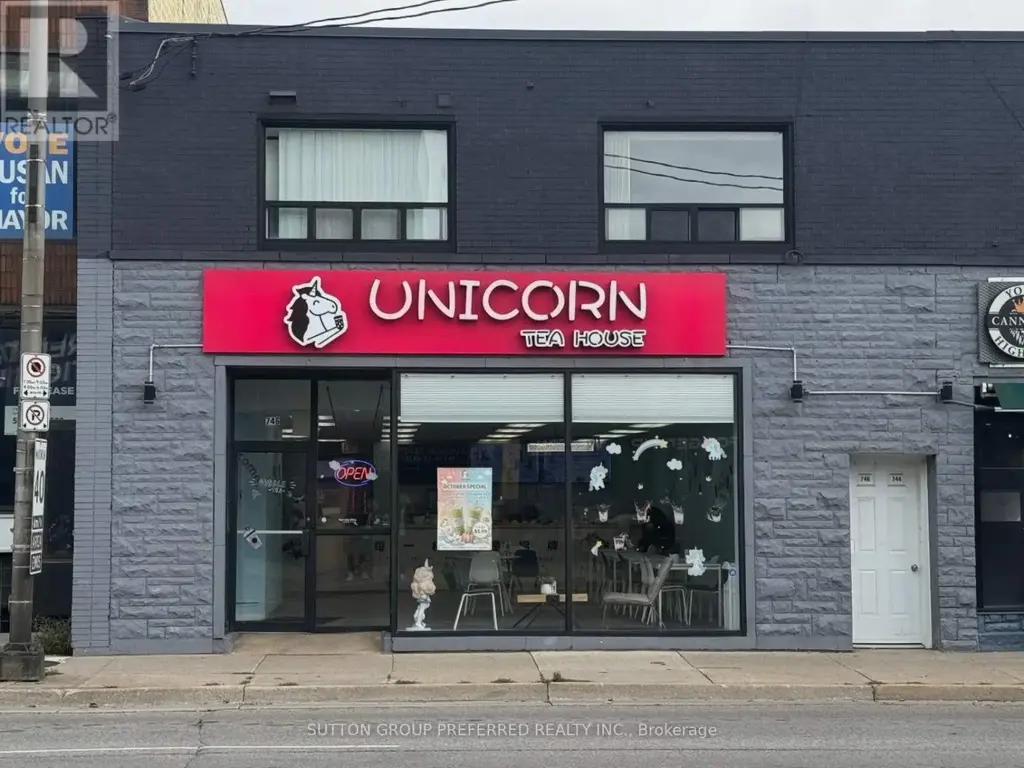 746 Richmond Street W, London East (East F)