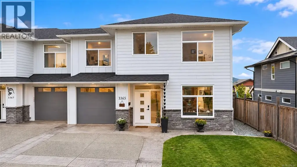 3365 Skinner Rd, Duncan