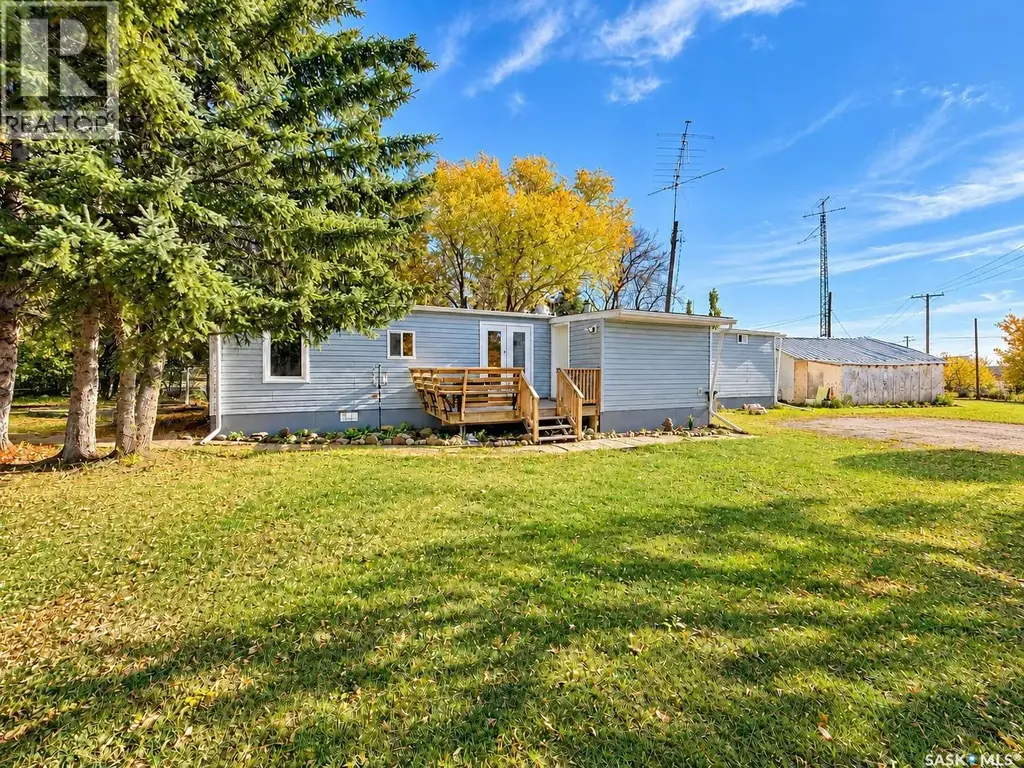 512 2nd Avenue, Turtleford