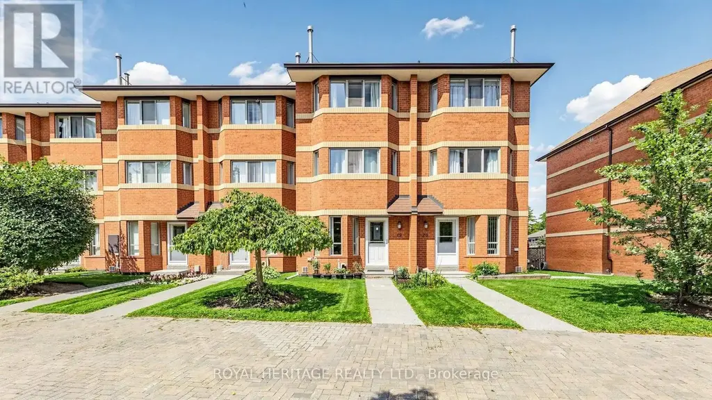 Th 19 - 2472 Eglinton Avenue E, Toronto (Eglinton East)