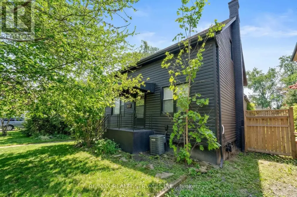 323 Charlton Avenue W, Hamilton (Kirkendall)
