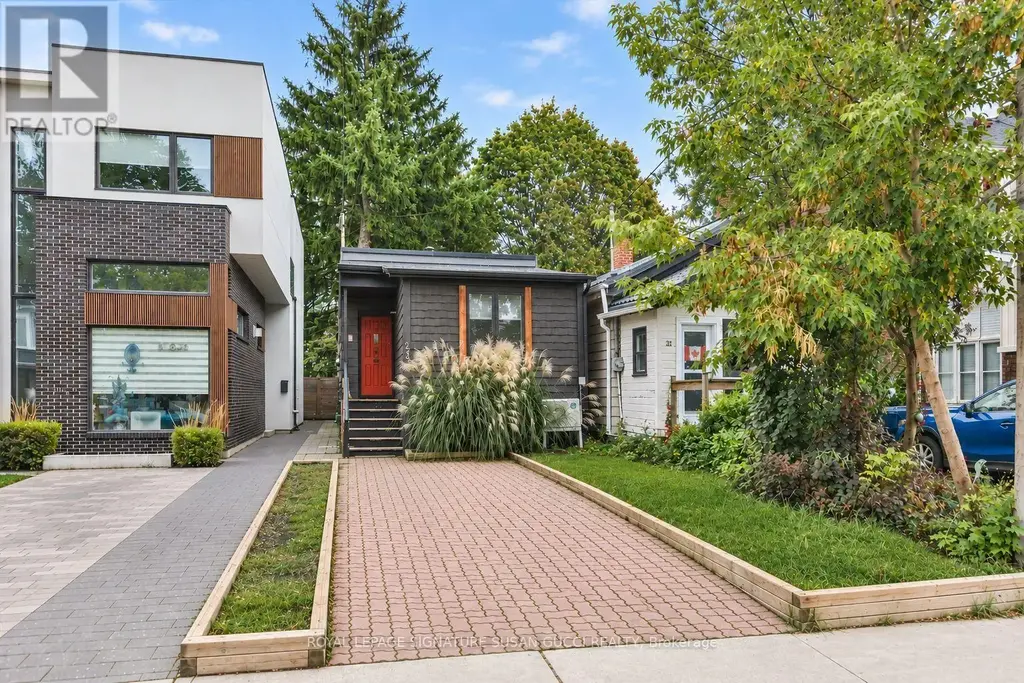 233 Cedarvale Avenue, Toronto (Woodbine-Lumsden)