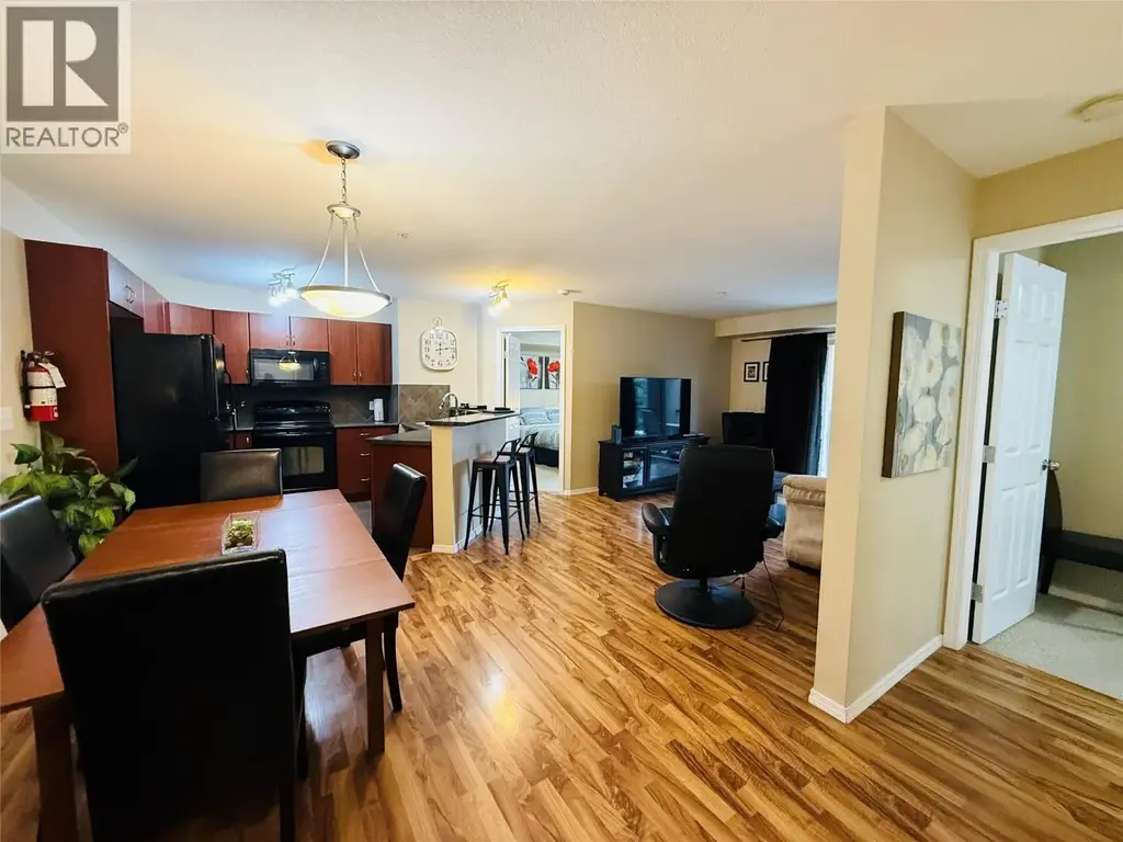 205 Third Avenue Unit# 2212, Invermere