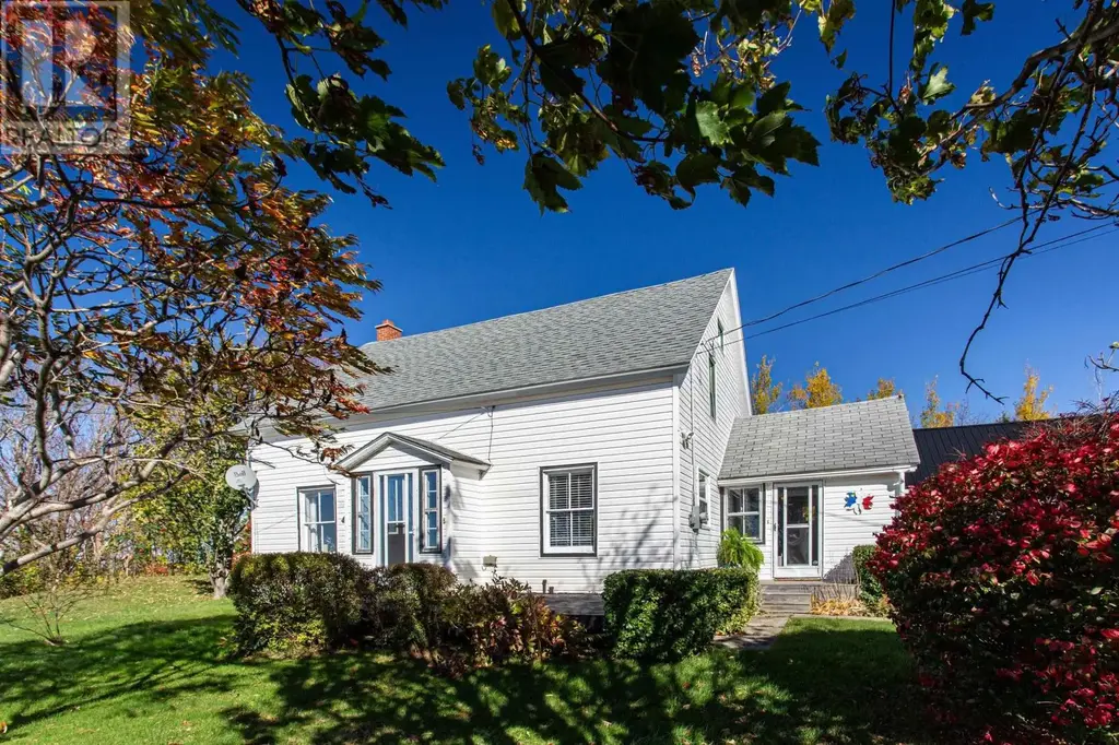 1212 Parker Mountain Road, Parkers Cove