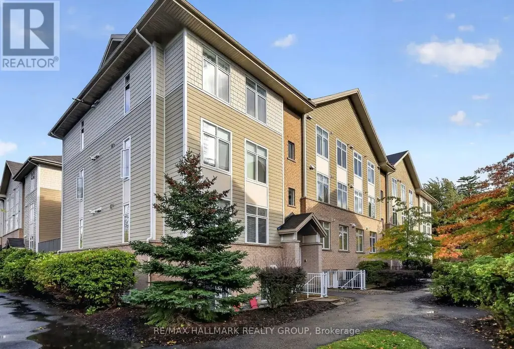 D - 318 Everest Private, Ottawa