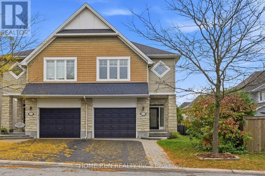 201 Espin Heights, Ottawa