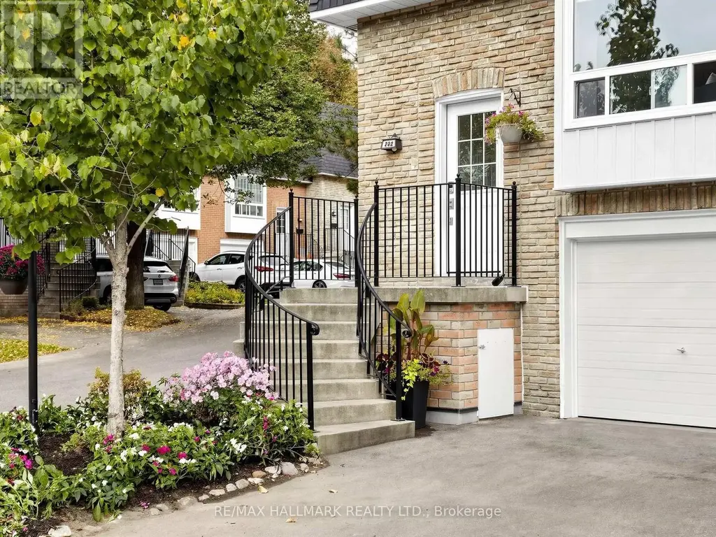 282 Royal Orchard Boulevard, Markham (Royal Orchard)