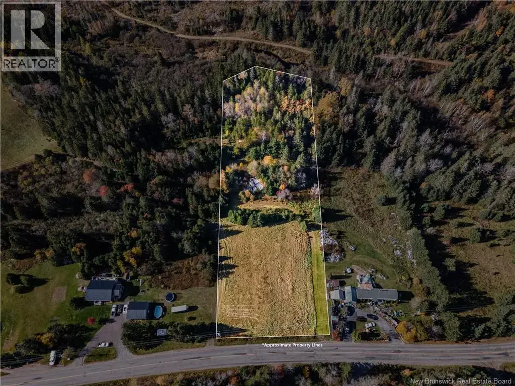 Lot Route 111, Jeffries Corner