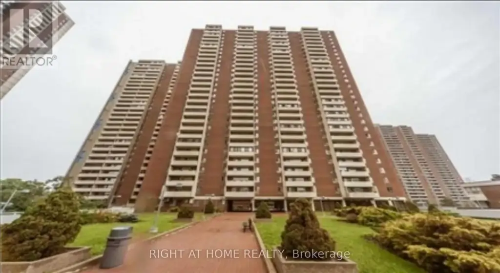 2819 - 1 Massey Square, Toronto (Crescent Town)
