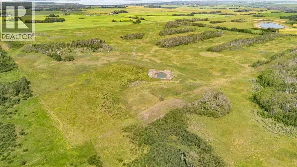 On Range Rd 215, Rural Stettler No. 6, County of