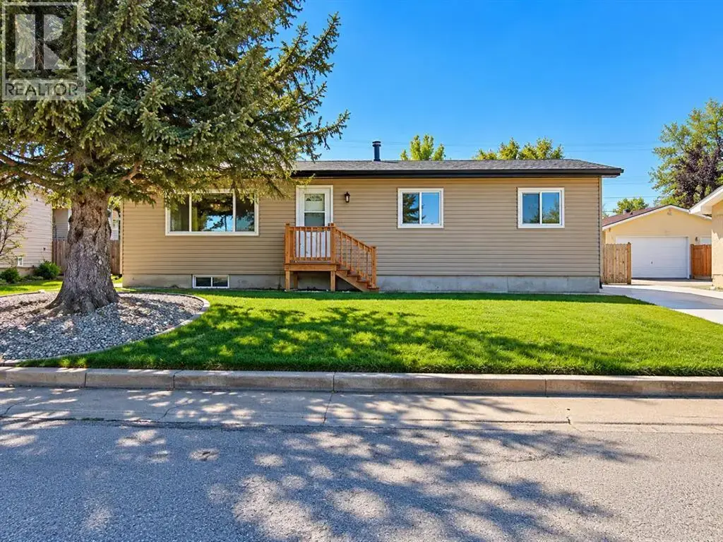 517 55 Avenue W, Claresholm