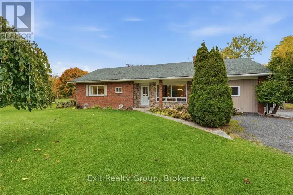 341 Downs Road, Quinte West (Murray Ward)