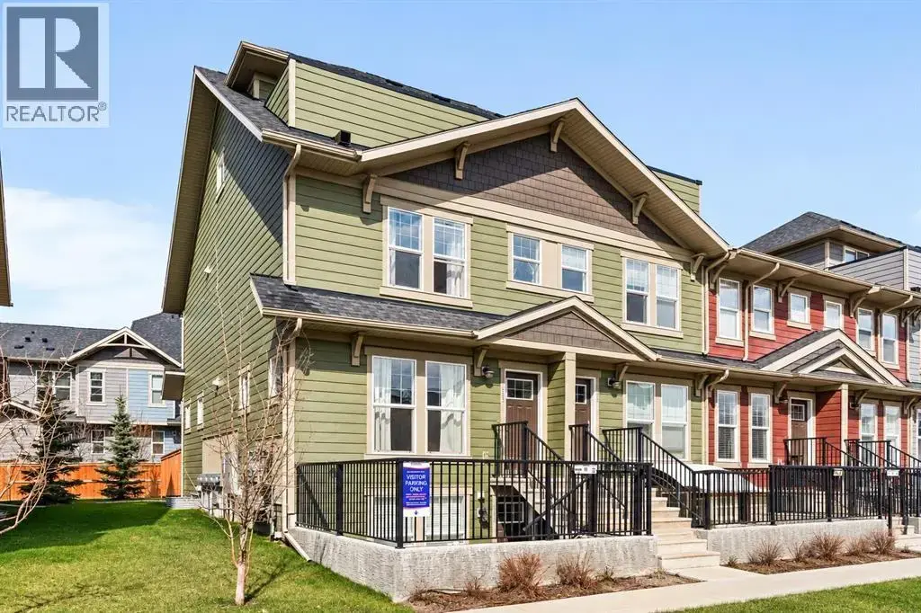 463 Cranbrook Square Se, Calgary