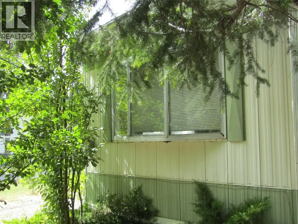 555 Kimberley N Avenue, Greenwood