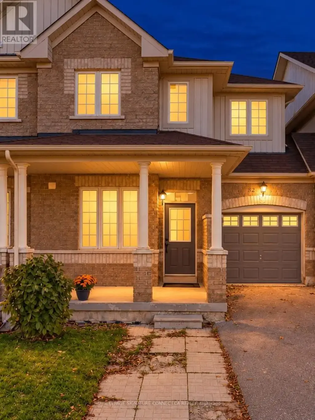 32 Wheelwright Drive, Richmond Hill (Oak Ridges Lake Wilcox)