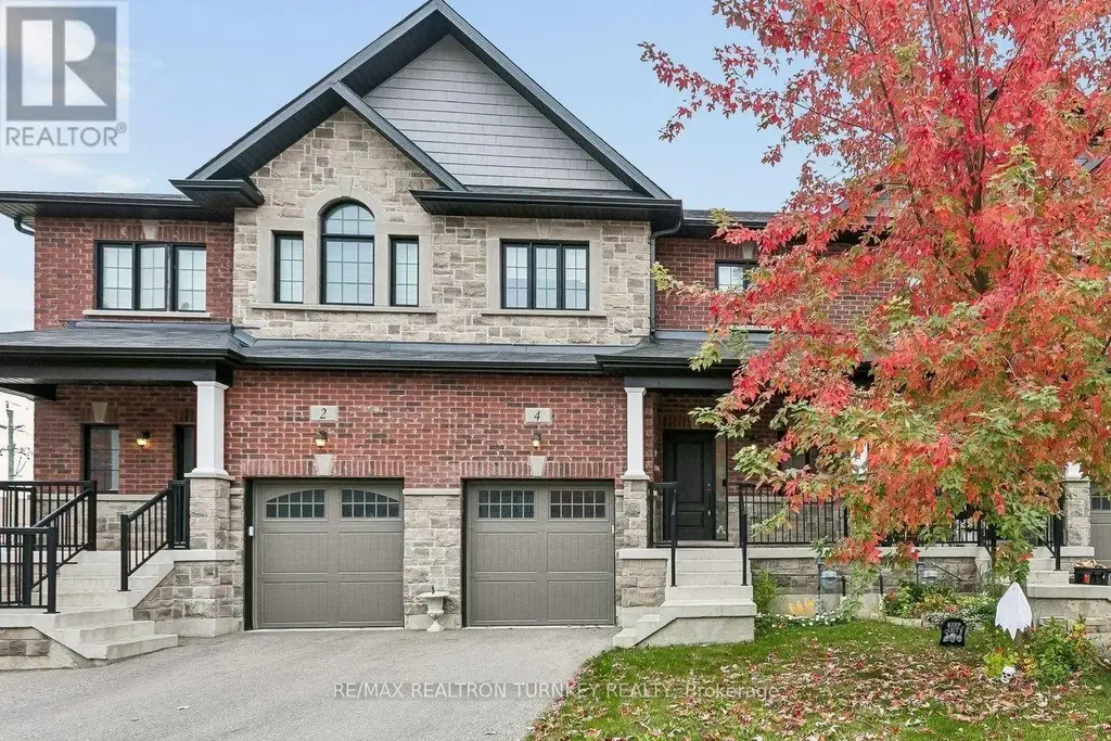 4 Gord Matthews Way, Uxbridge