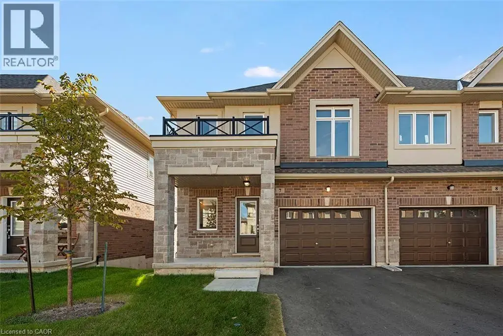 205 Thames Way Unit# 14, Mount Hope