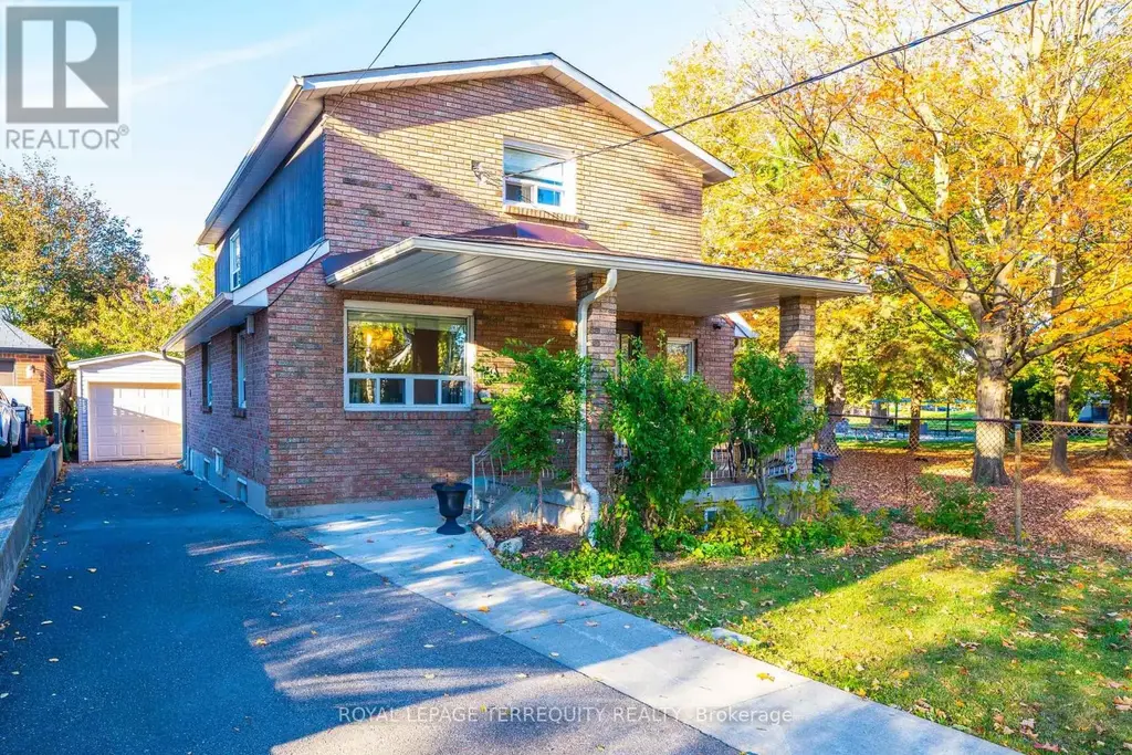 1052 Glengrove Avenue, Toronto (Yorkdale-Glen Park)