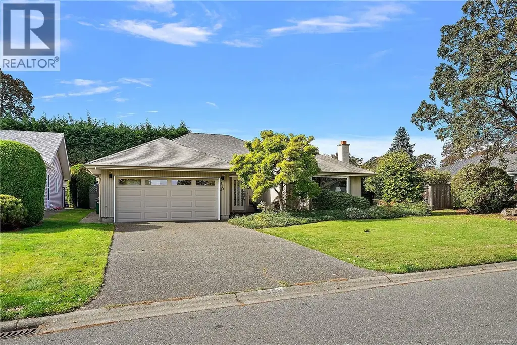 3998 Hopesmore Dr, Saanich