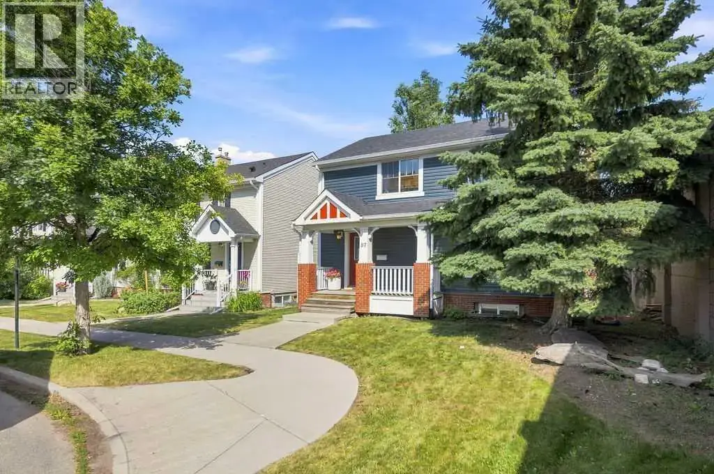 87 Couture Crescent Sw, Calgary